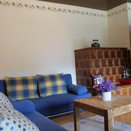 Ferienwohnung Schwarzwaldgluck شقة تيتيسي نيوستادت