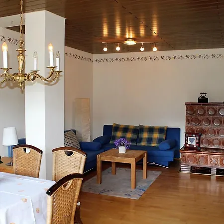 Ferienwohnung Schwarzwaldgluck شقة تيتيسي نيوستادت